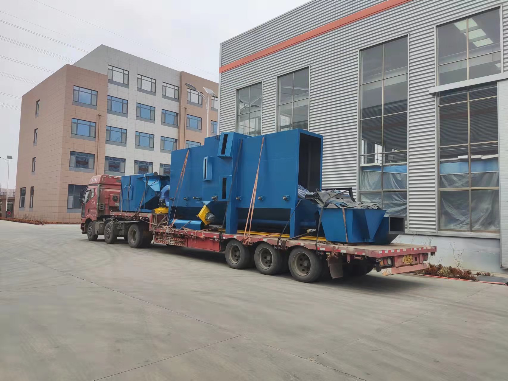 Q6910 roller dijupuk mesin blasting dikirim menyang Hebei